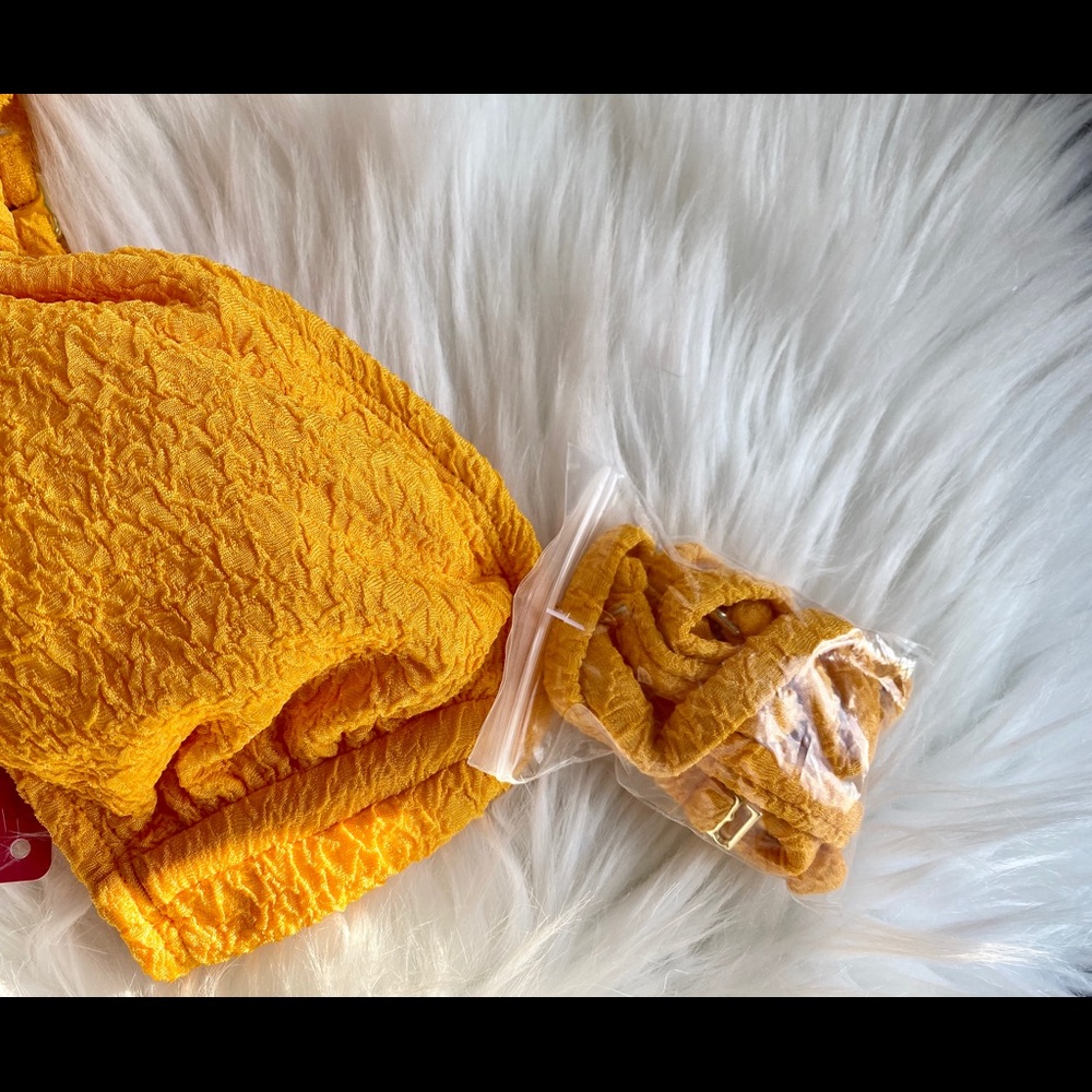 🍋 5/$25🍋* Sexy Yellow Bikini Top - Picture 3 of 6